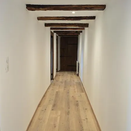 Corps De Ferme En Aubrac - Avec Jacuzzi Du 15 Avr Au 15 Oct Сasa de vacaciones *