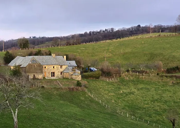 Corps De Ferme En Aubrac - Avec Jacuzzi Du 15 Avr Au 15 Oct Semesterbostad *